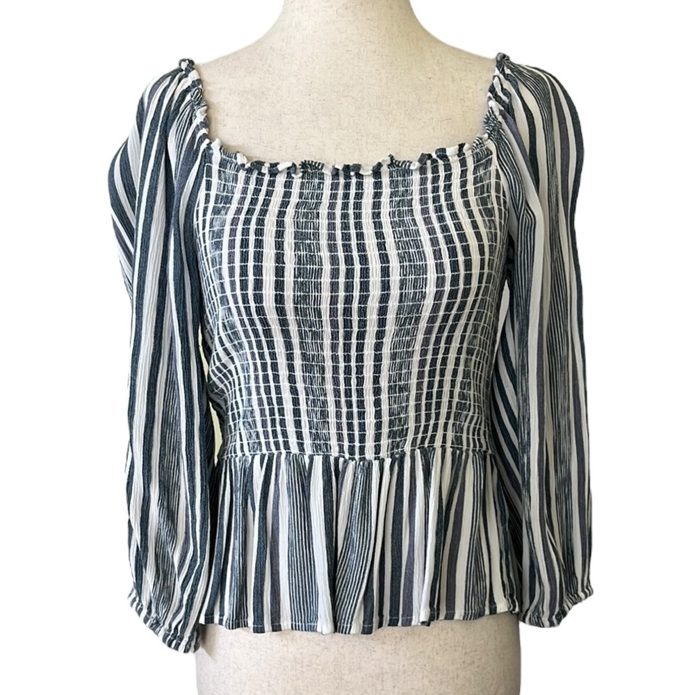American Eagle on or off shoulder peplum smocked blouse